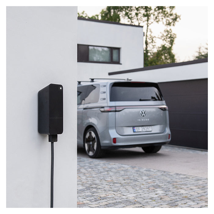 Amina S Ladeboks 11kW/20A 3-faset 6 Meter amina