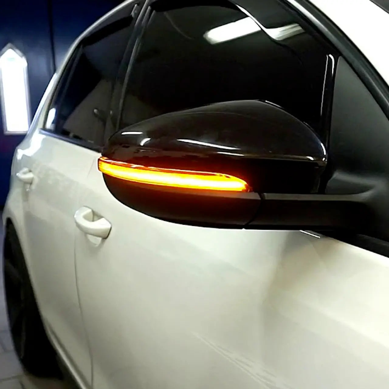 Volkswagen Golf 6/Touran dynamisk blinklys - BilligStyling