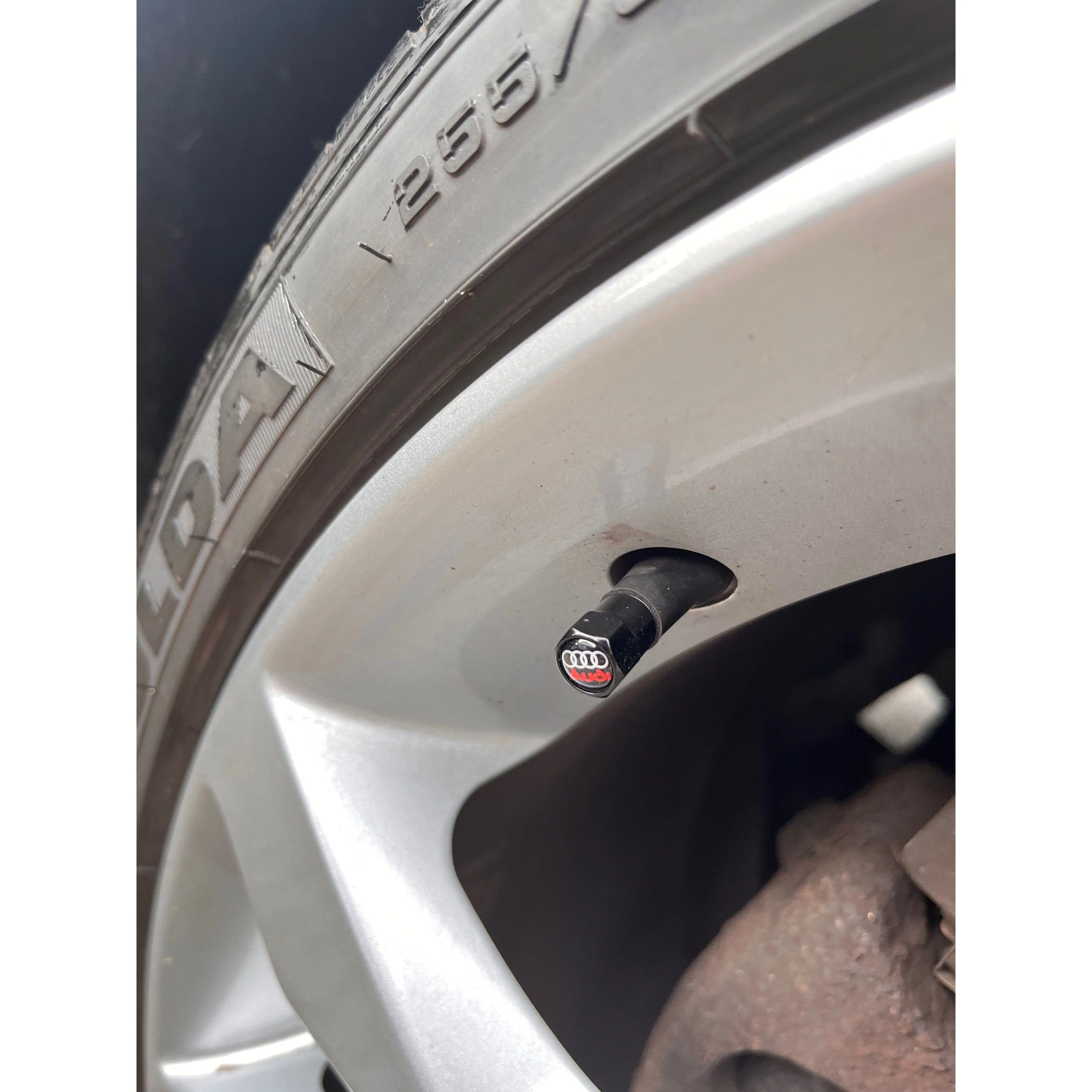 Sorte ventilhætter til Audi, sæt med 4 stk. - BilligStyling