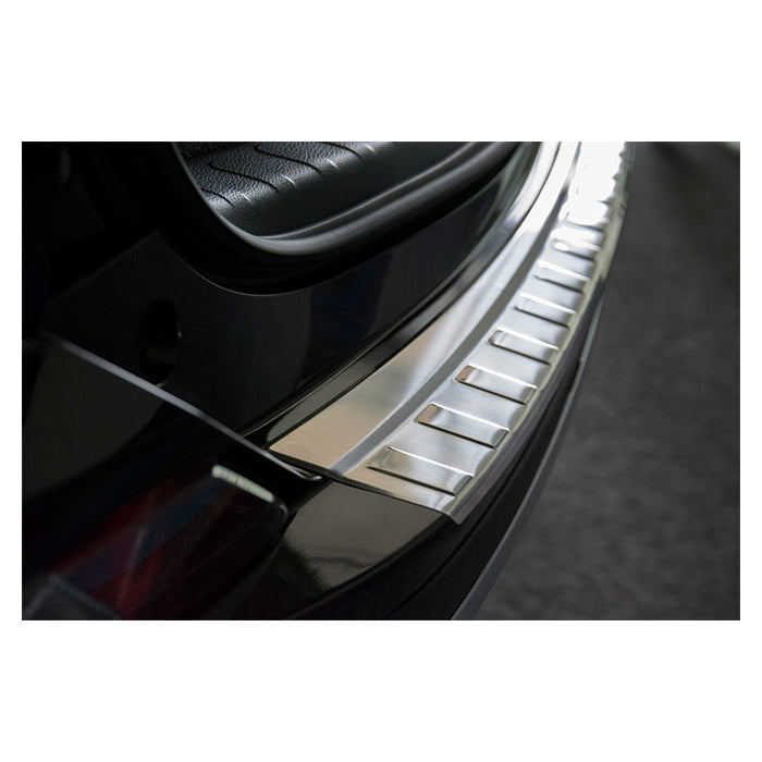 Læssekantbeskytter Toyota RAV4 IV 02.2016-2018  Stål avisa