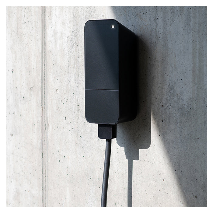 Amina S Ladeboks 11kW/20A 3-faset 6 Meter amina