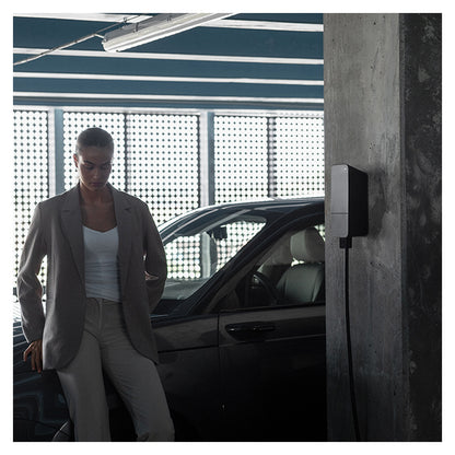 Amina S Ladeboks 11kW/20A 3-faset 6 Meter amina