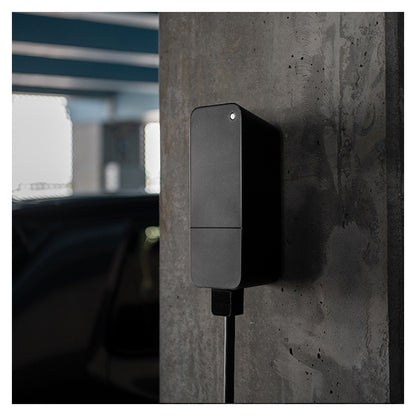 Amina S Ladeboks 11kW/20A 3-faset 6 Meter amina